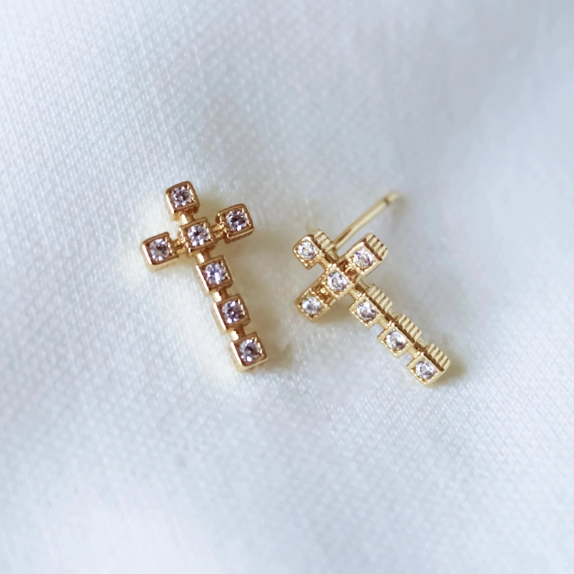 Easton Stud Earrings in Gold - J. Cole ShoesKINSEY DESIGNSEaston Stud Earrings in Gold