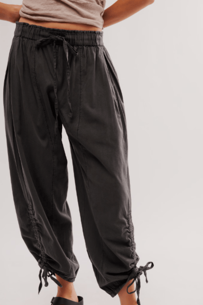 Free People: Hadley Poplin Pant in Black - J. Cole ShoesFREE PEOPLEFree People: Hadley Poplin Pant in Black