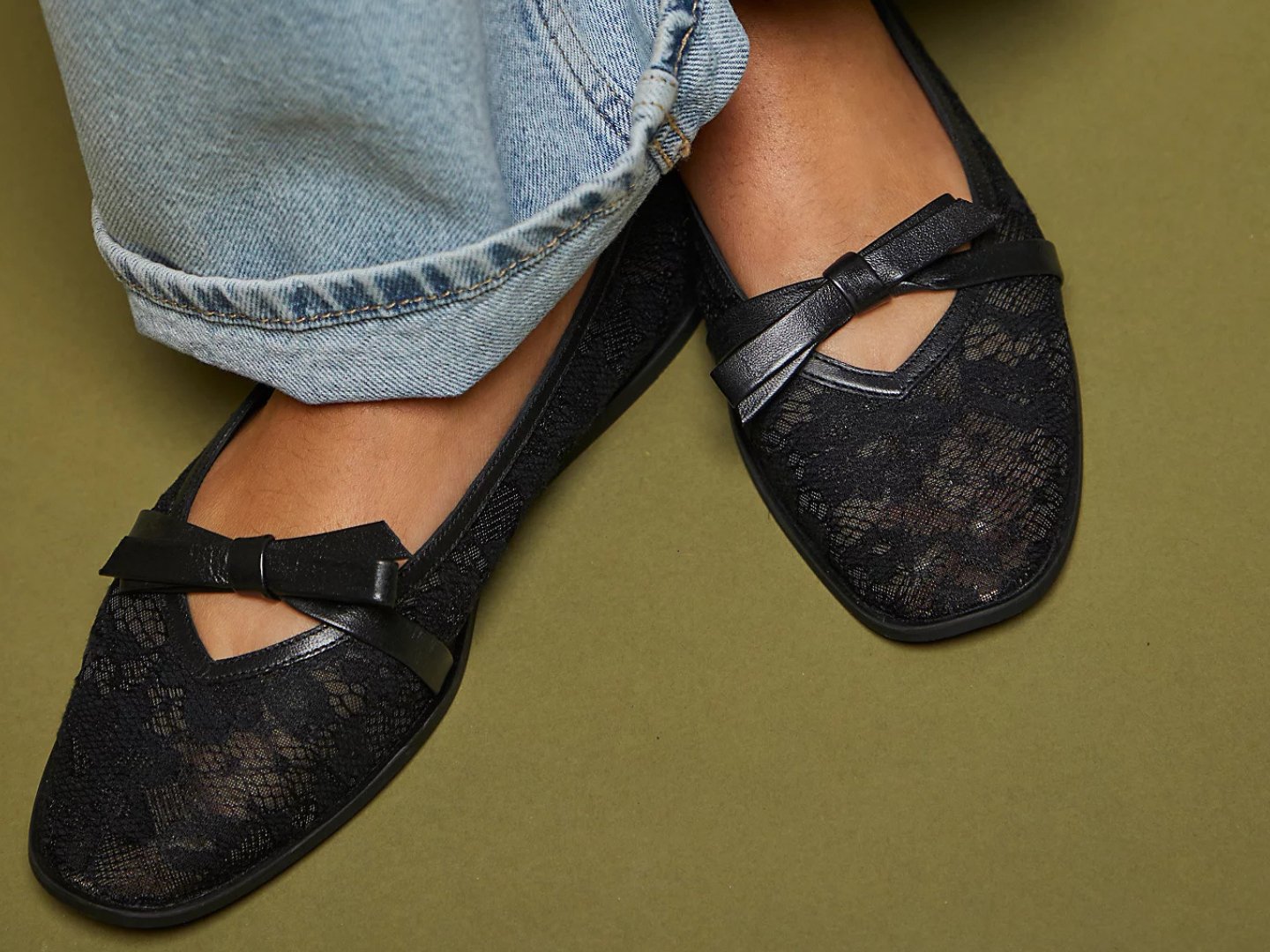 Free People: Mesh Mania Bow Flat in Black Pattern / Embroidered - J. Cole ShoesFREE PEOPLEFree People: Mesh Mania Bow Flat in Black Pattern / Embroidered