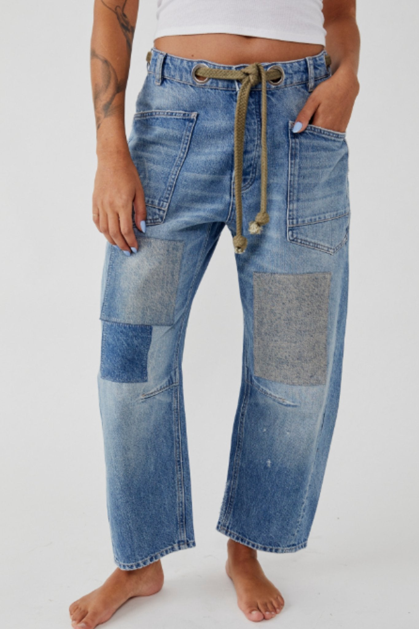 Free People: Moxie Low Slung Pull On Barrel Pant in Truest Blue - J. Cole ShoesFREE PEOPLEFree People: Moxie Low Slung Pull On Barrel Pant in Truest Blue