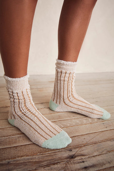 Free People: Plush Inside Out Crew Sock in Camel - J. Cole ShoesFREE PEOPLEFree People: Plush Inside Out Crew Sock in Camel