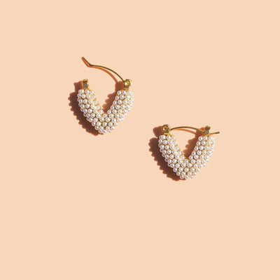 Peter + June: Pearl Mini Dot V Hoops - J. Cole ShoesPETER + JUNEPeter + June: Pearl Mini Dot V Hoops