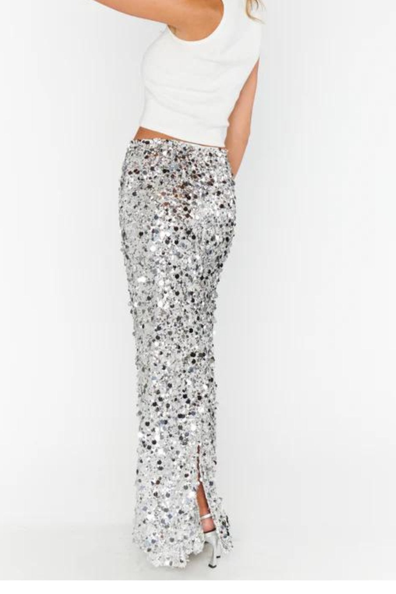 Show Me Your MuMu: All That Skirt in Silver Metallic Sequins - J. Cole ShoesSHOW ME YOUR MUMUShow Me Your MuMu: All That Skirt in Silver Metallic Sequins