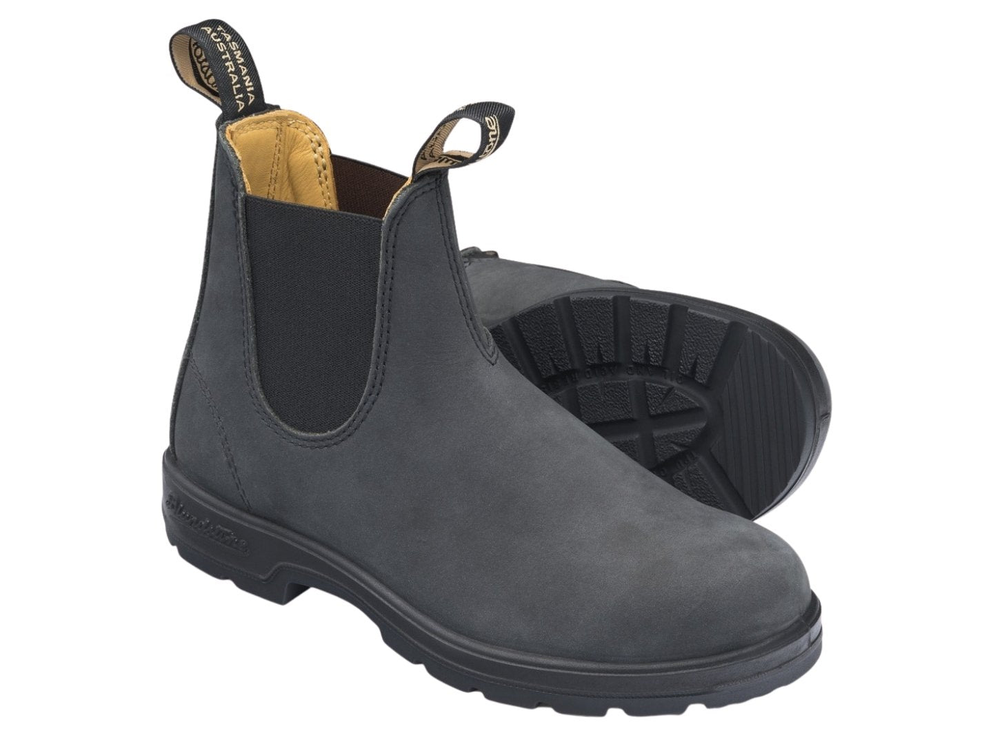 Blundstone: 587 Rustic Black - J. Cole ShoesBLUNDSTONE