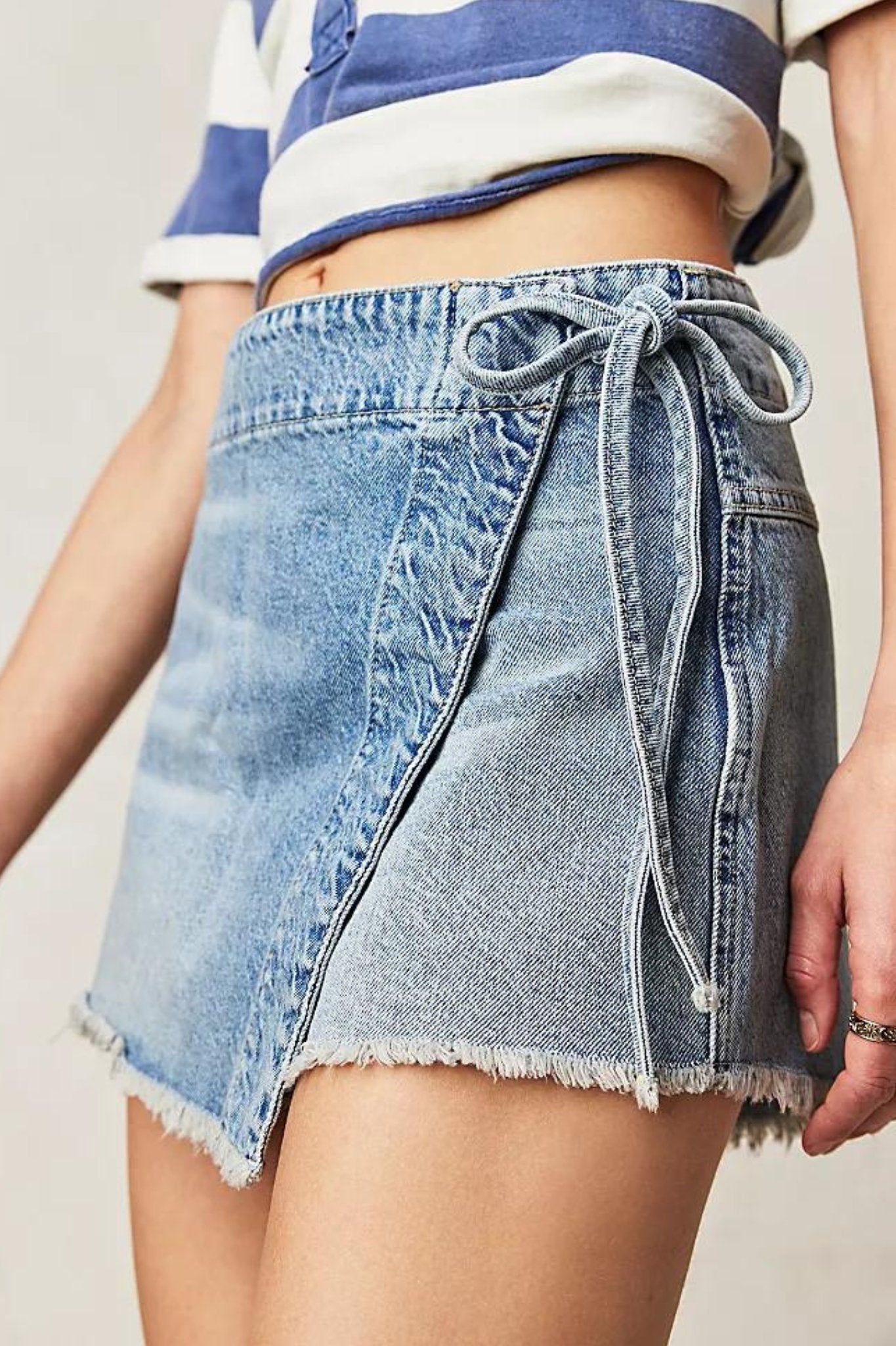 Free People: Emmy Denim Skort - J. Cole ShoesFREE PEOPLEFree People: Emmy Denim Skort